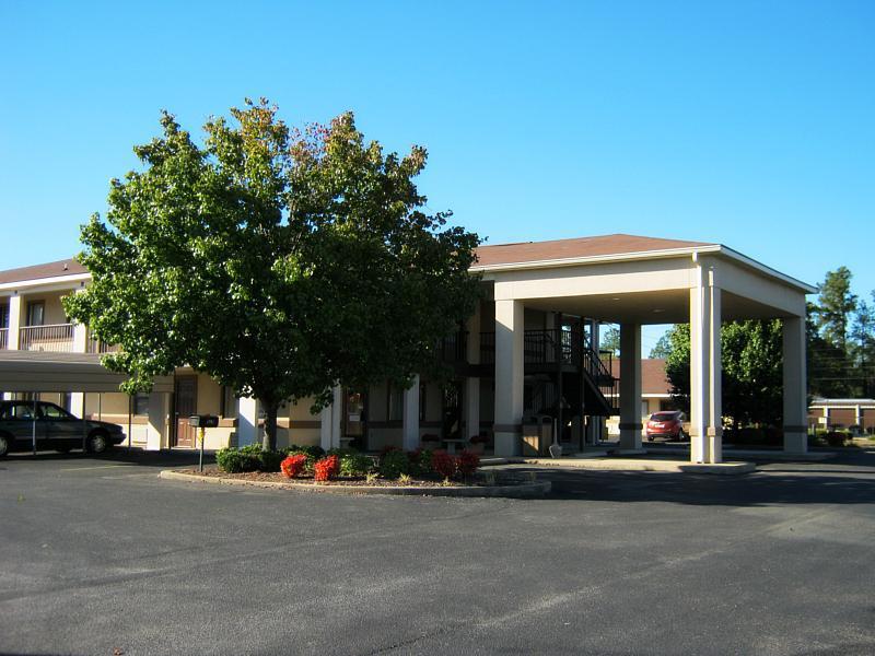 Briarwood Inn Amory Kültér fotó
